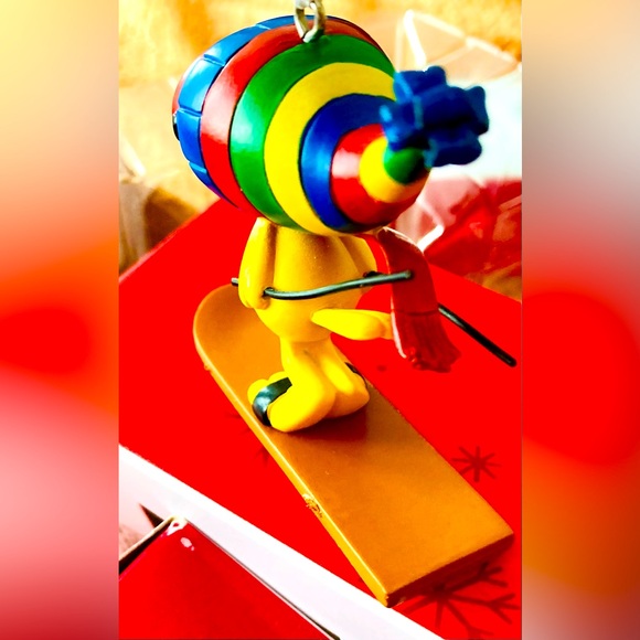 Peanuts snoop ski classic ornament - Picture 3 of 4